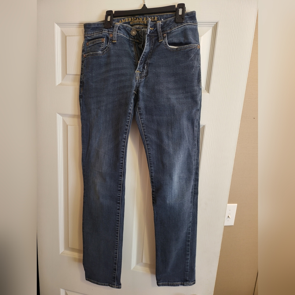American Eagle men's size 28/32 straight leg jeans